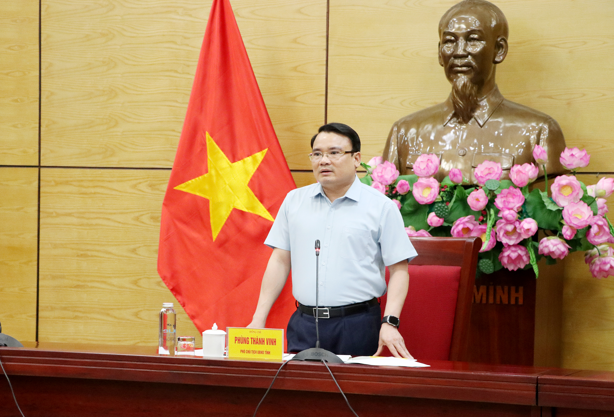 Anh-tin-bai
